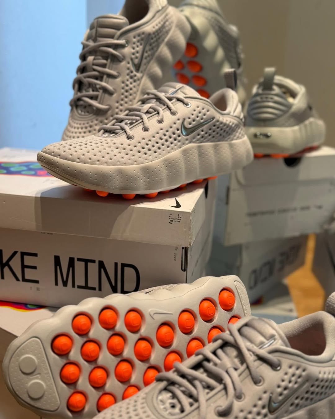 NIKE MIND "002" + "002"