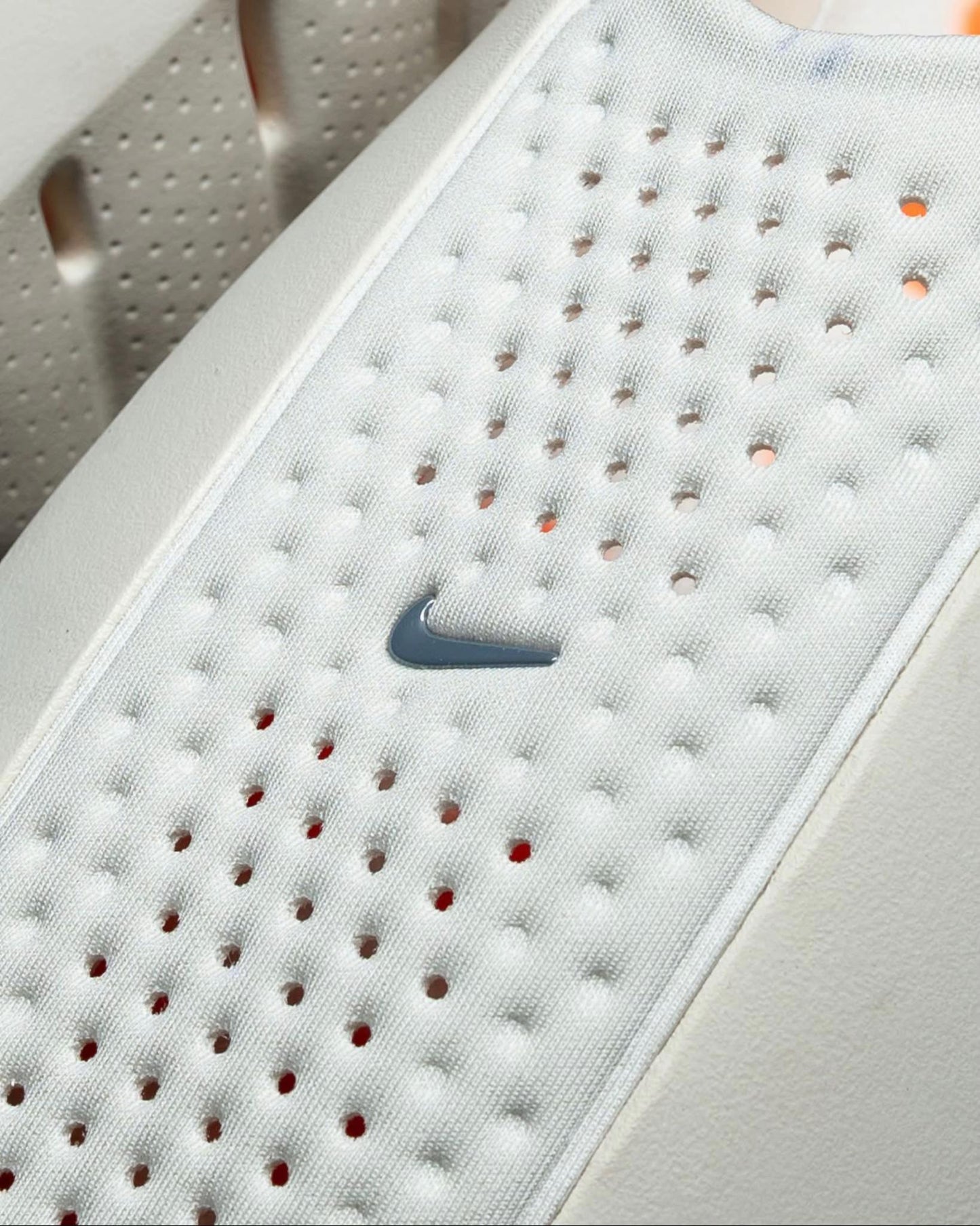 NIKE MIND "001" + "001"